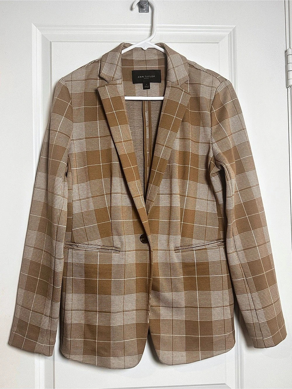 Ann Taylor Factory Plaid Blazer in Brown & White Size 4 Like New